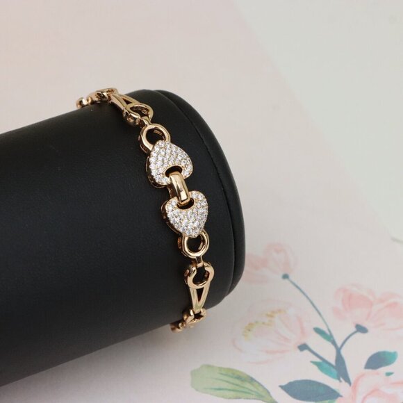 "Sparkling Heart Link Rose Gold Bracelet for Women - Elegant Design, XPBL0972 - Picture 9 of 12